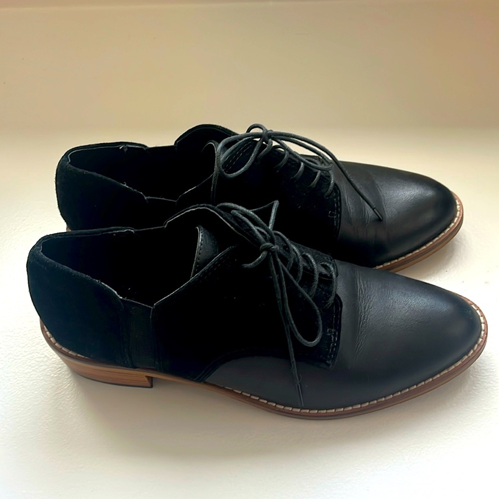 🦩CLEARANCE🦩 Shelly’s London Black Leather lace-up oxford shoes